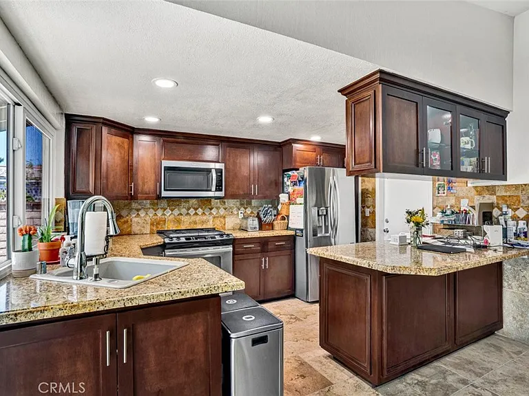 15442 Eiffel Cir — Photo 9