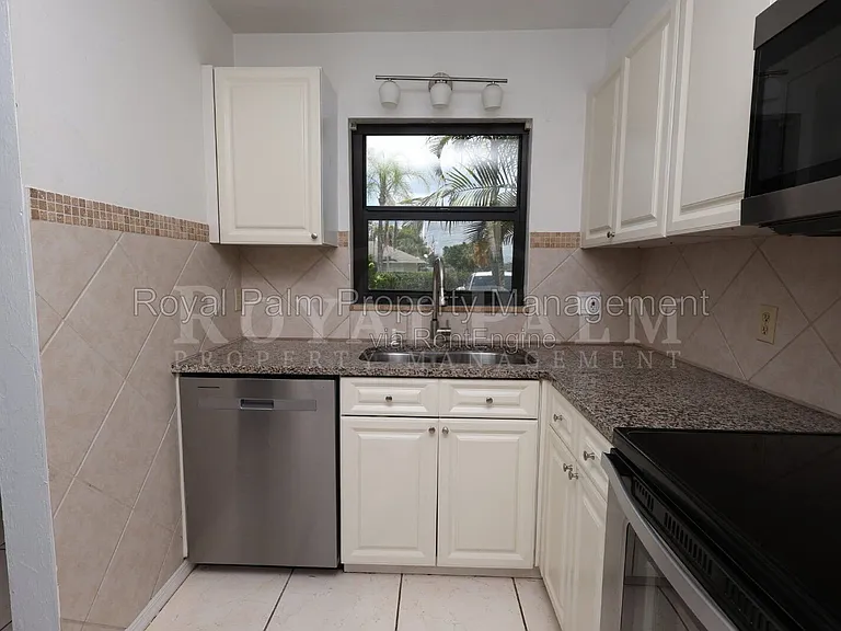 26510 Southern Pines Dr #102 — Photo 12