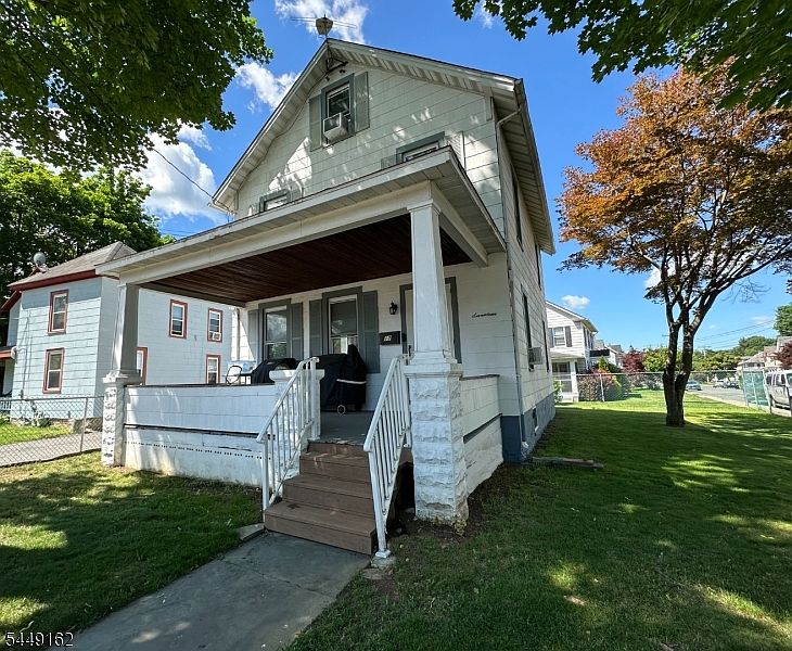 1st image of 17 N Lincoln Ave