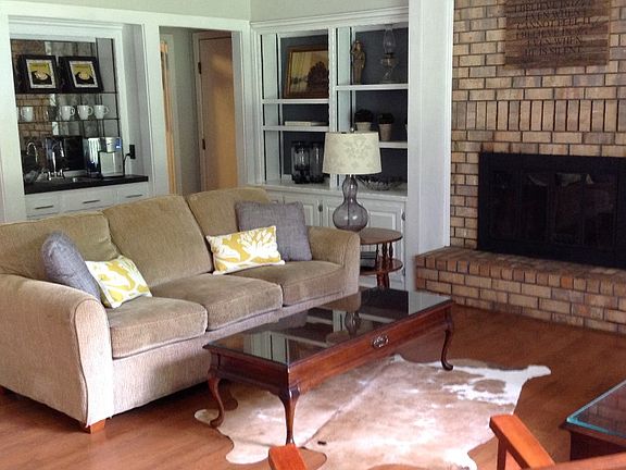 5th image of 78 Dunham Dr