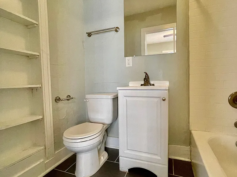 3715 Summit St #303 — Photo 13