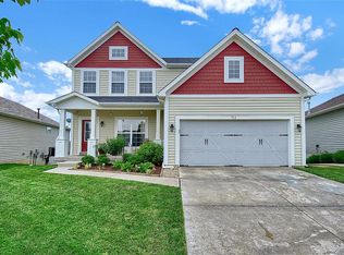 711 Country Field Dr, Lake Saint Louis, MO 63367