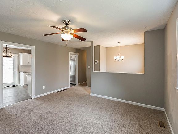 5th image of 3521 Sundart Dr