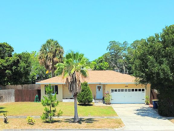 2nd image of 210 N Prescott Ave
