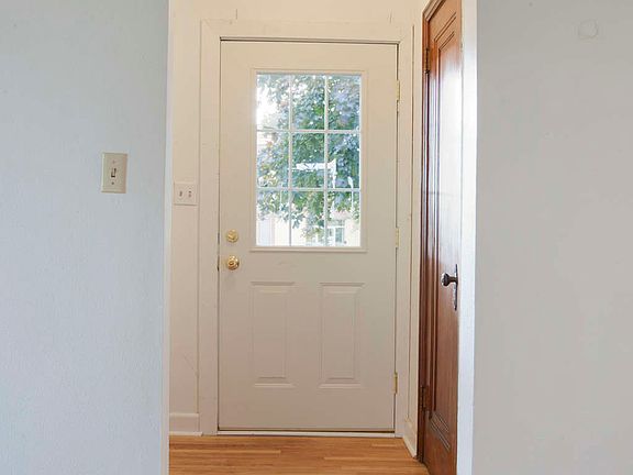 5th image of 1523 Saint Germain St W