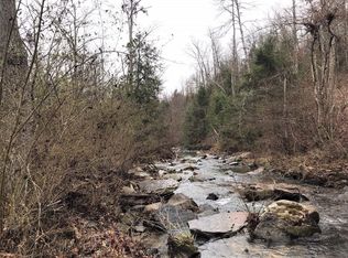 Hollow Ln, Crossville, TN 38571