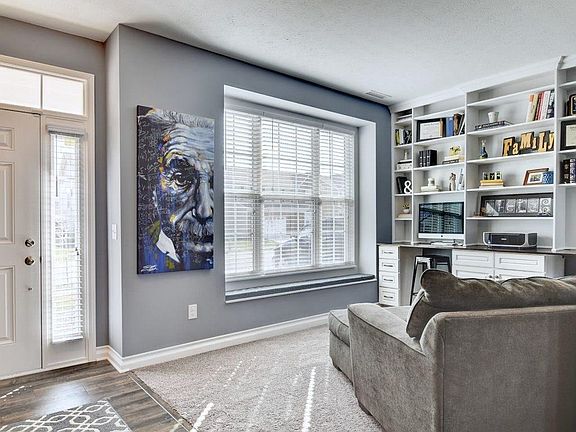 3rd image of 15169 Roedean Dr