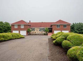 80 N Main St, East Granby, CT 06026