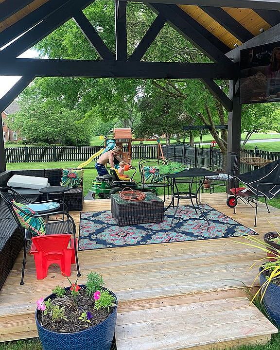 2nd image of 501 Amelia Ct