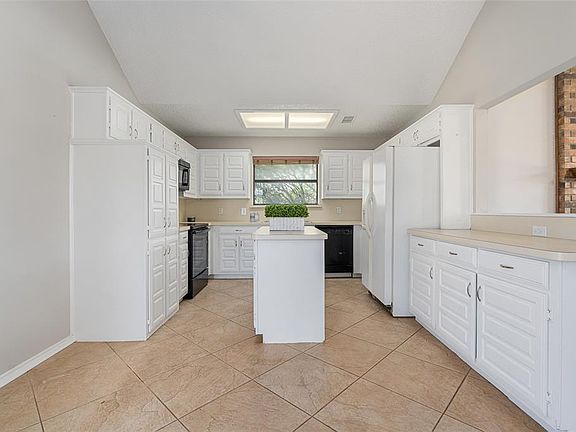 5th image of 5106 Orchard Dr