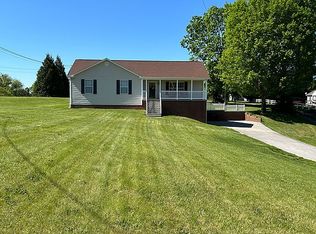 6300 Hiawatha Rd, Morristown, TN 37814