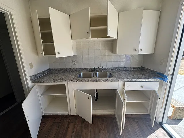 3 bed, 960 sqft, $1,800 — Photo 4