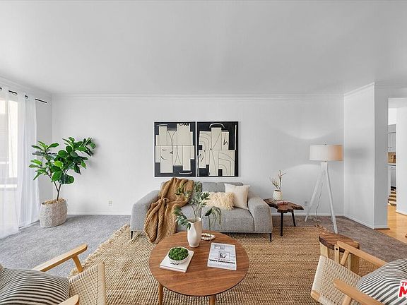 4th image of 1509 Greenfield Ave APT 205
