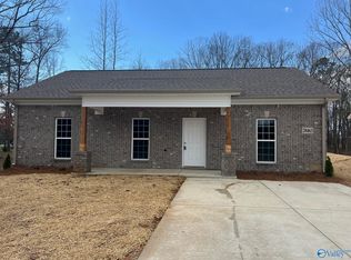 20463 Poff Ln, Athens, AL 35614