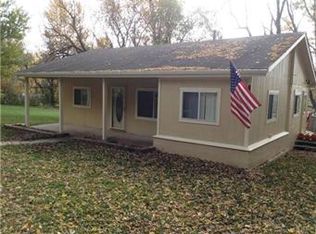 31707 E Sundown Valley Rd, Buckner, MO 64016