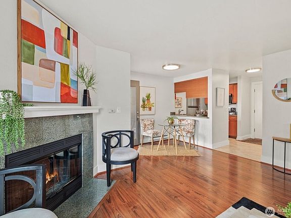 4th image of 4831 Fauntleroy Way SW APT 108