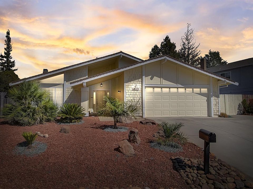 1st image of 9387 Blue Oak Dr