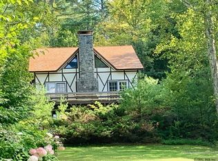612 E Shore Dr, Adirondack, NY 12808