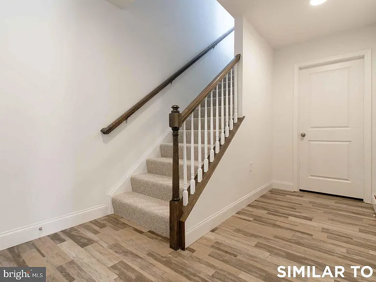 3208 Greenwood Way — Photo 3