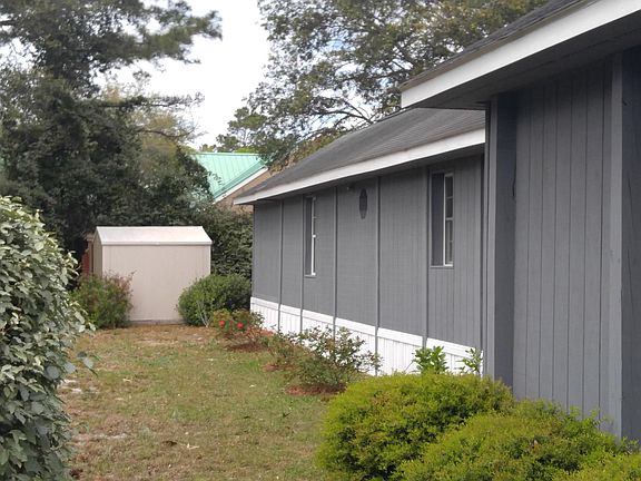 2nd image of 623 Live Oak Drive SW