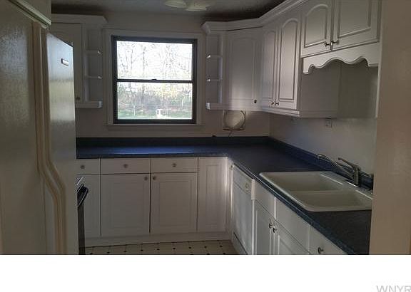 2nd image of 277 Tracey Ln
