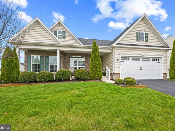 272 Meadow Creek Dr, Westminster, MD 21158