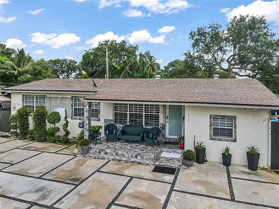 3rd image of 3130 NW 165th St