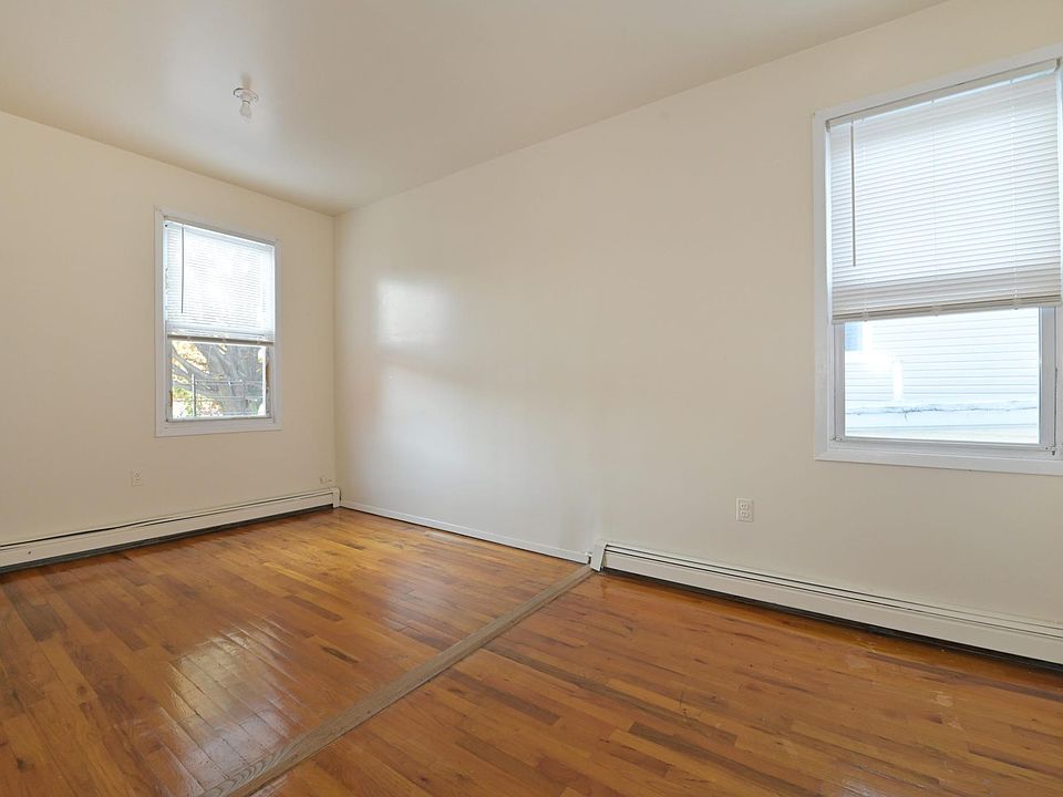 Bedroom 1.1
