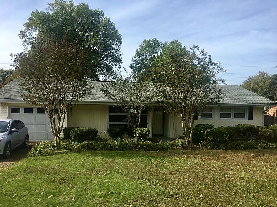 1st image of 155 Dogwood Dr