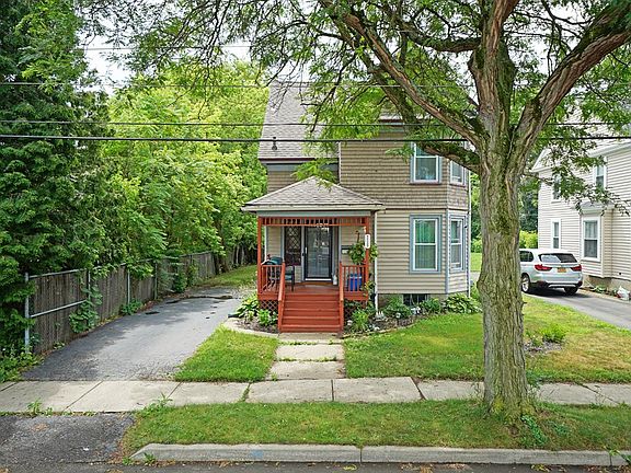 2nd image of 715 W Gray St