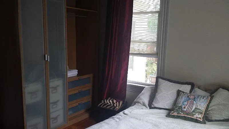 1 bed, 950 sqft, $1,600 — Photo 4