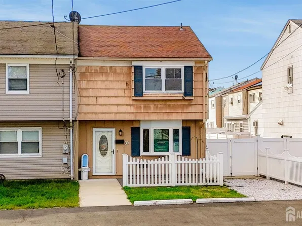 3D Salem Ave, Carteret, NJ 07008