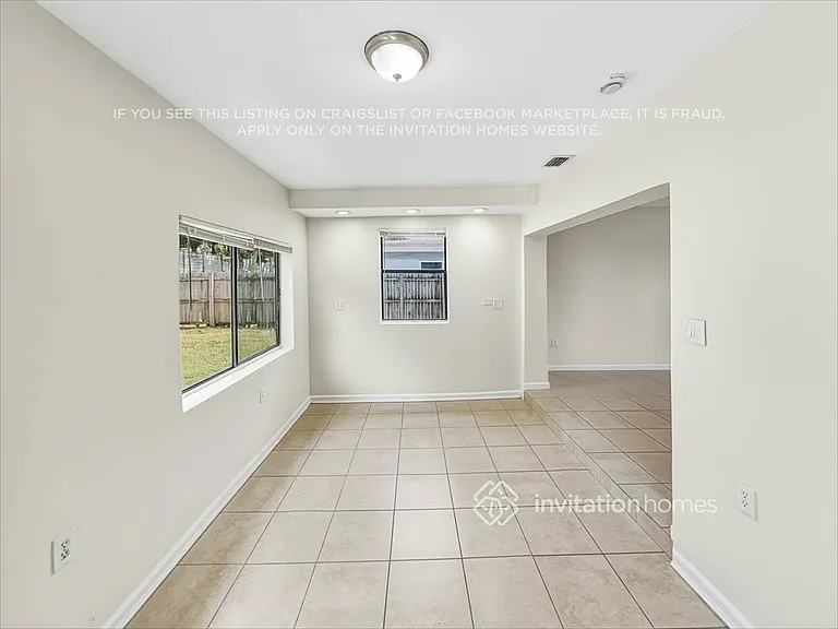 2630 NW 83rd Ave — Photo 7