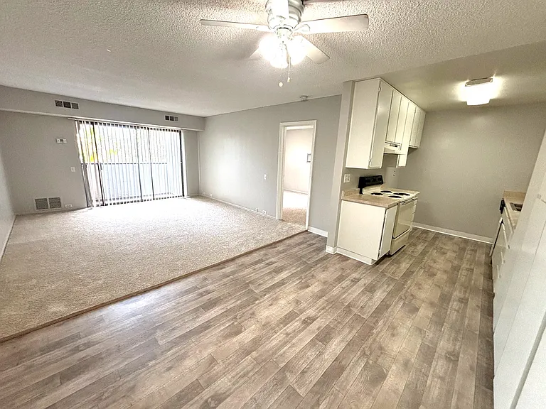 AltaCima Apartment Homes — Photo 20
