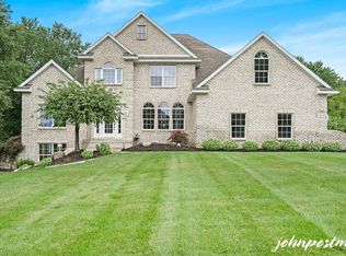 7965 Glenwood Pond Dr SE, Alto, MI 49302