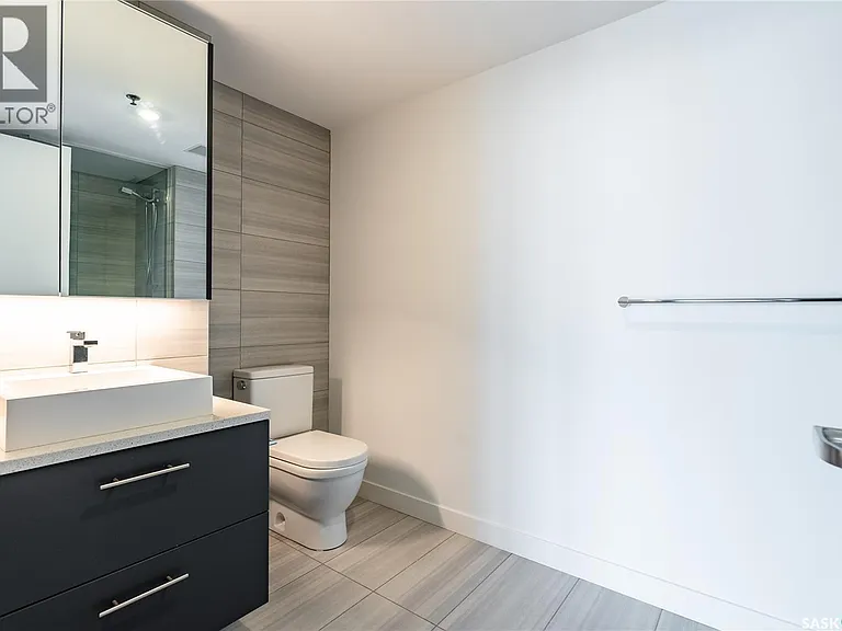 490 2nd Ave S #1302 — Photo 17