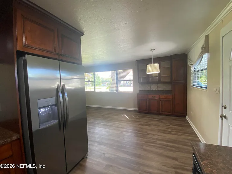 104 Saint Elmo Rd — Photo 7