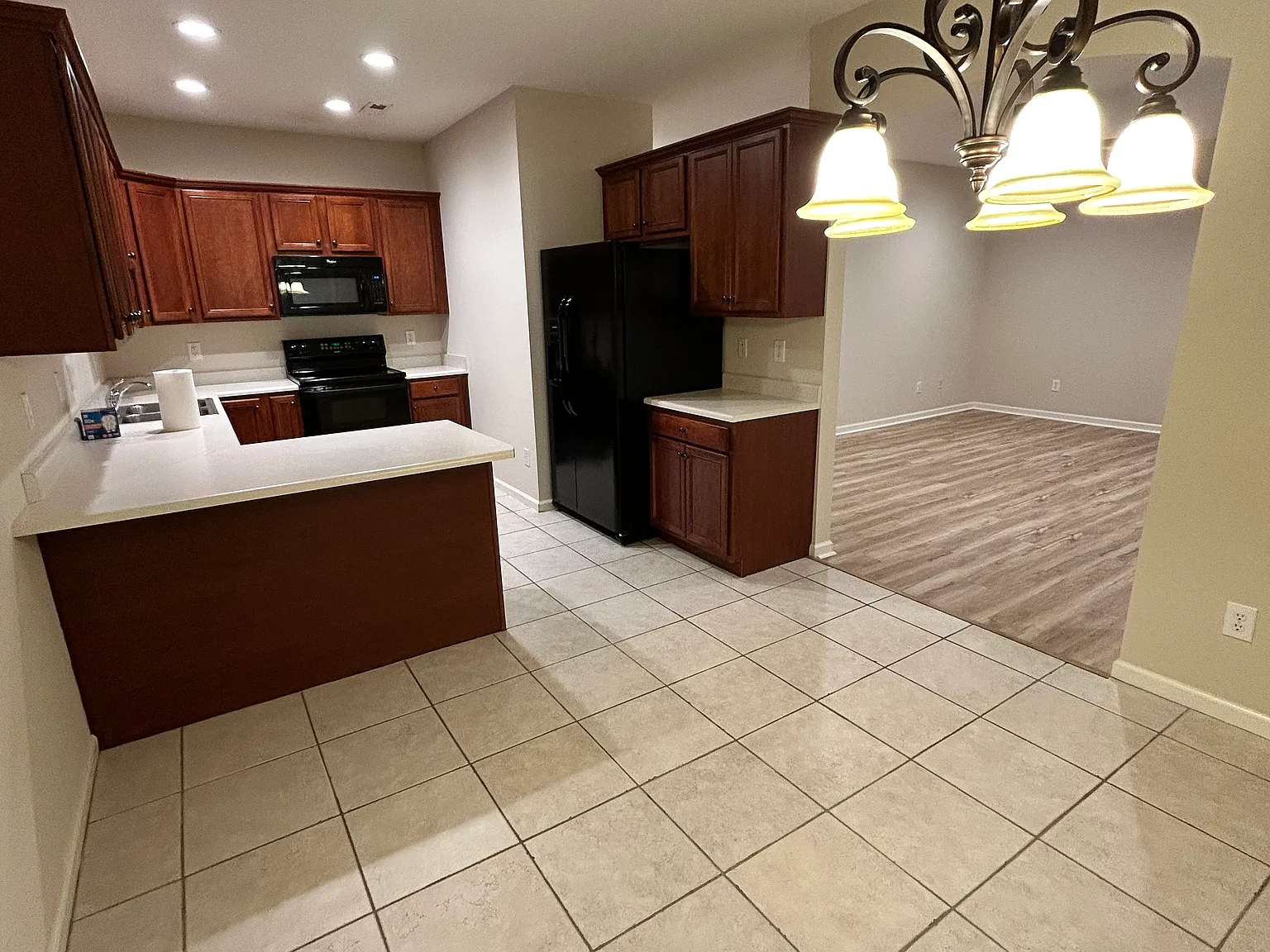 2 bed, 1120 sqft, $1,800 — Photo 4