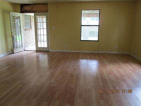 4th image of 125 Myrtle Dr