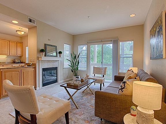3rd image of 268 Blue Bonnet Ln #222