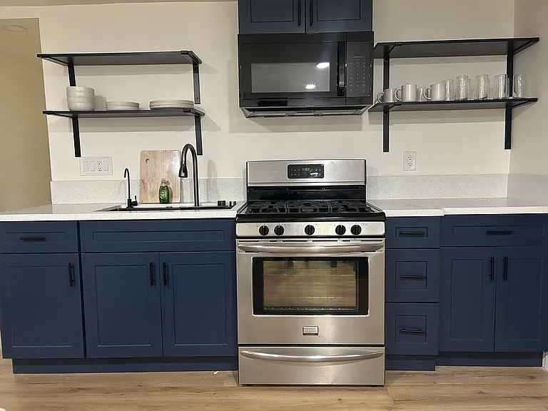 N Bonnie Beach Pl — Photo 10