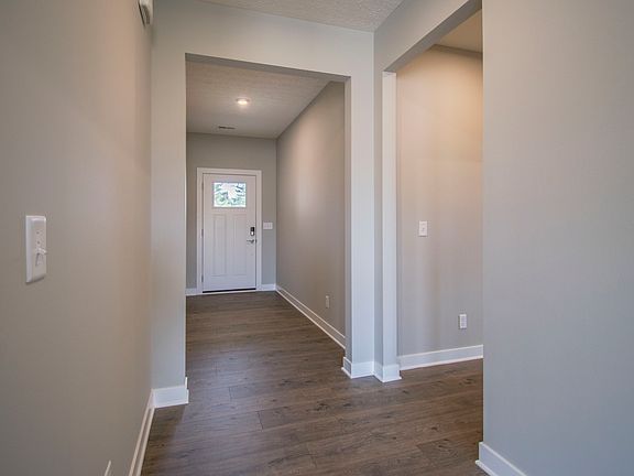 4th image of 976 Onyx Ln Lot 120