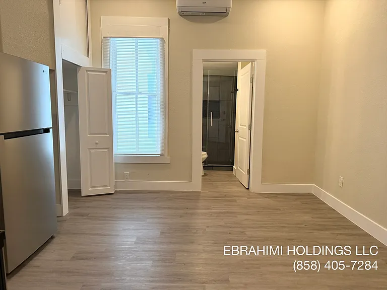 512 E Quincy St #12 — Photo 2
