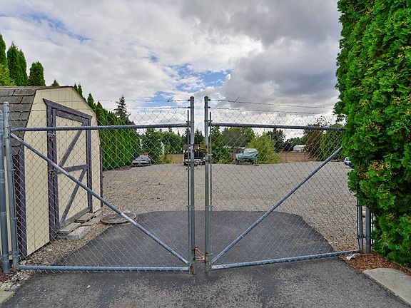 5th image of 16924 E Meadowbrook Ln #20