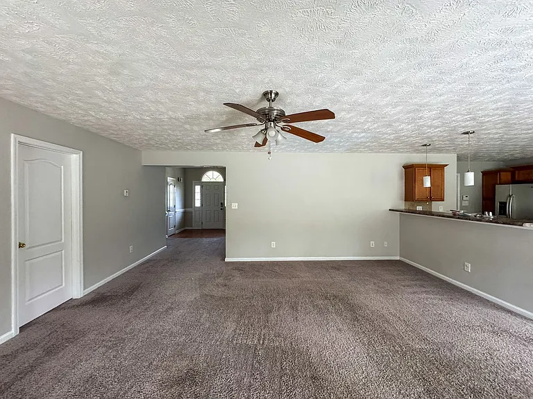 381 Chamberlin Blvd — Photo 3