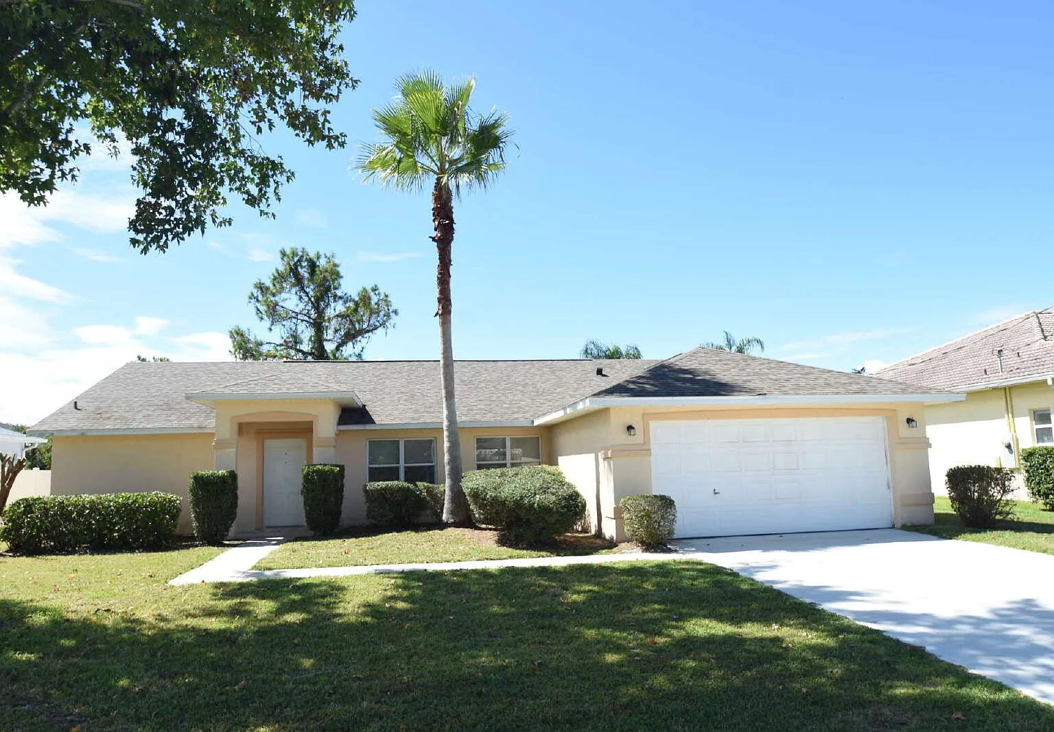 3 bed, 2.0 bath, 1691 sqft, $2,000 — Photo 1
