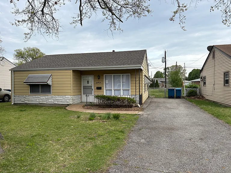 26 Union Rd — Photo 1