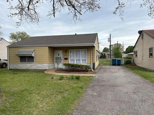 26 Union Rd, Saint Louis, MO 63123