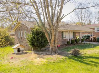 825 Mary James Ave, Thomasville, NC 27360