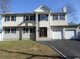 207 2nd Ave, West Babylon, NY 11704